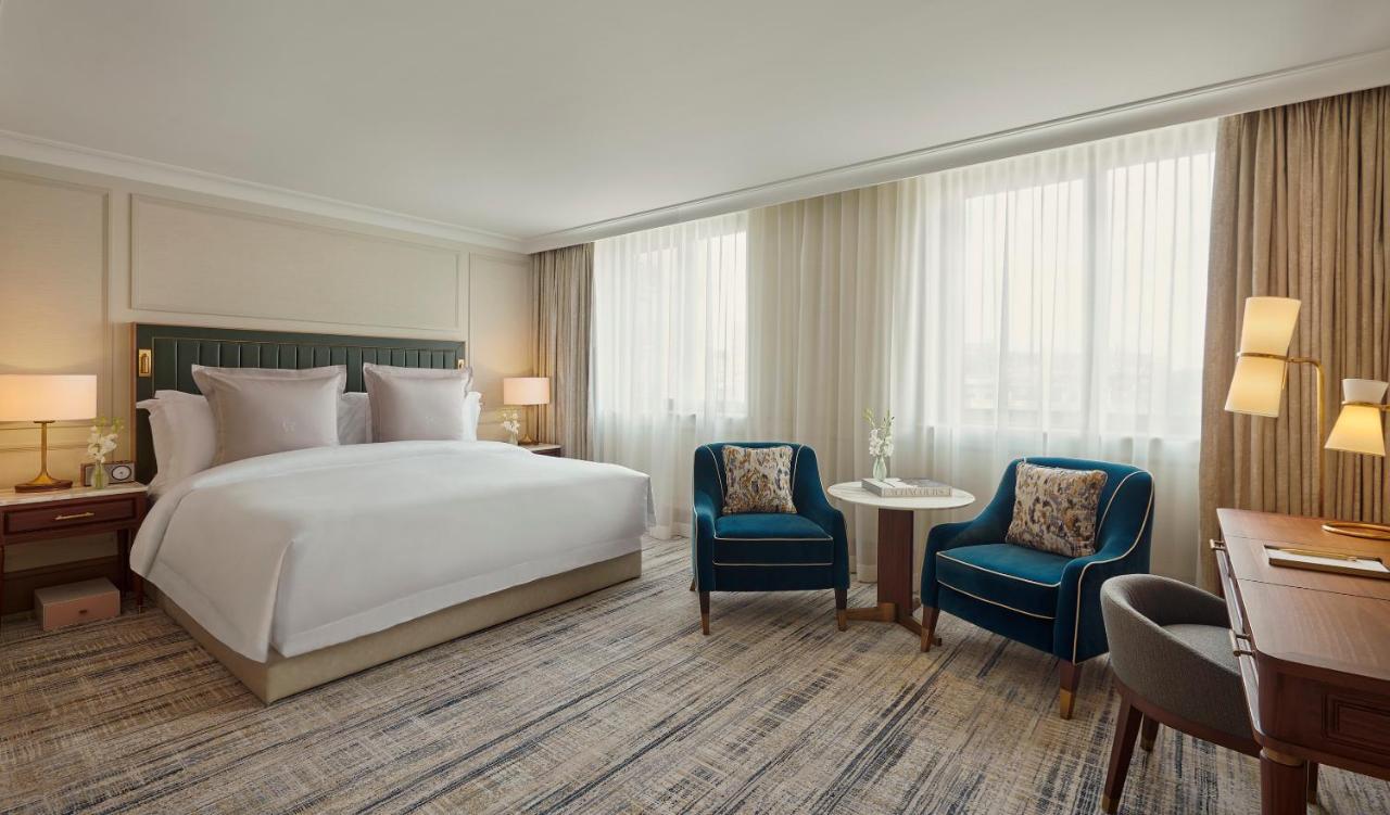 Jumeirah Carlton Tower Londen Buitenkant foto