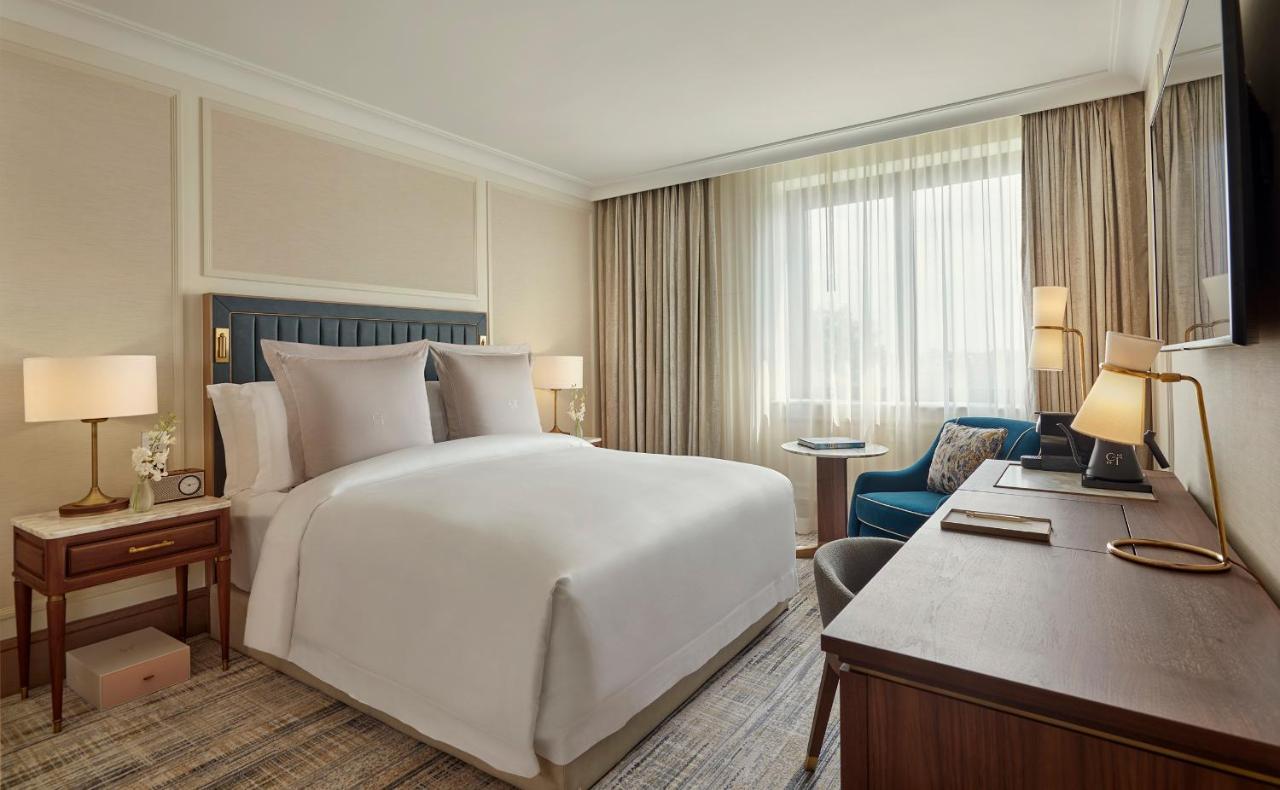 Jumeirah Carlton Tower Londen Buitenkant foto
