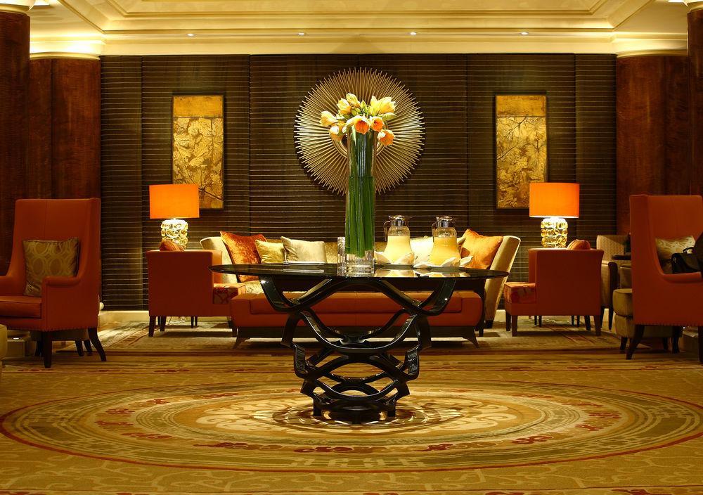 Jumeirah Carlton Tower Londen Buitenkant foto